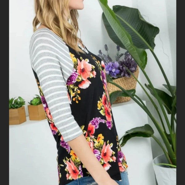 Floral Henley 3/4 Sleeve Top